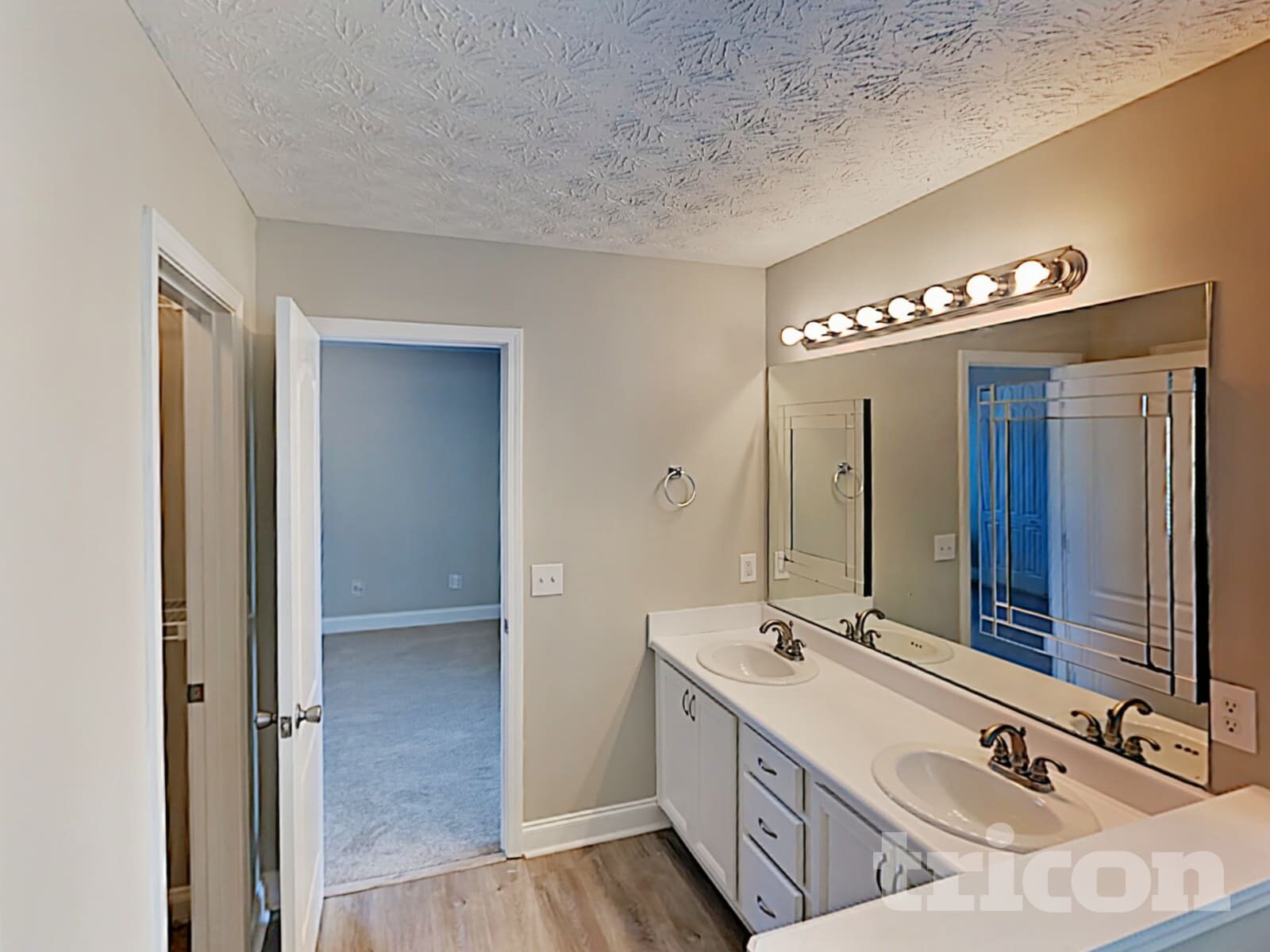 Building Photo - 97 Farmington Dr