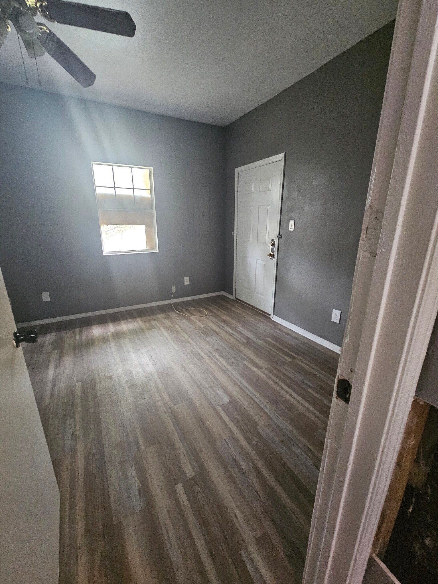 Building Photo - 2713 Lenway St