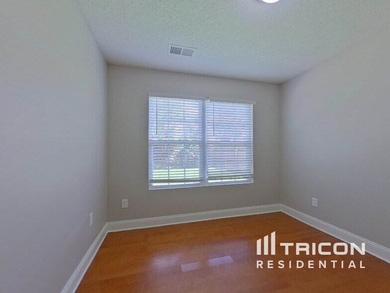 Building Photo - 2203 Ballingarry Dr