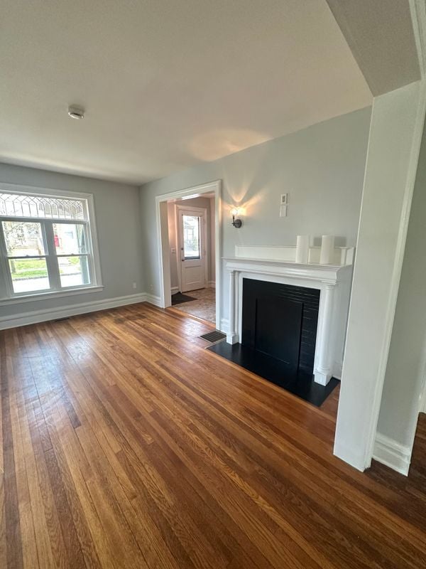 Building Photo - 15-17 Westlake Avenue, #17