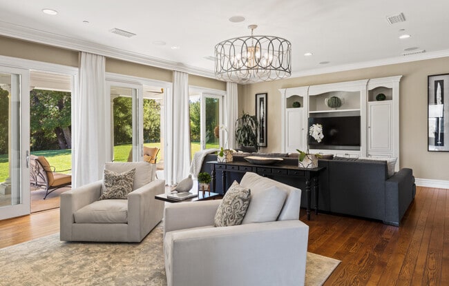 Building Photo - 2705 Elderoak Rd