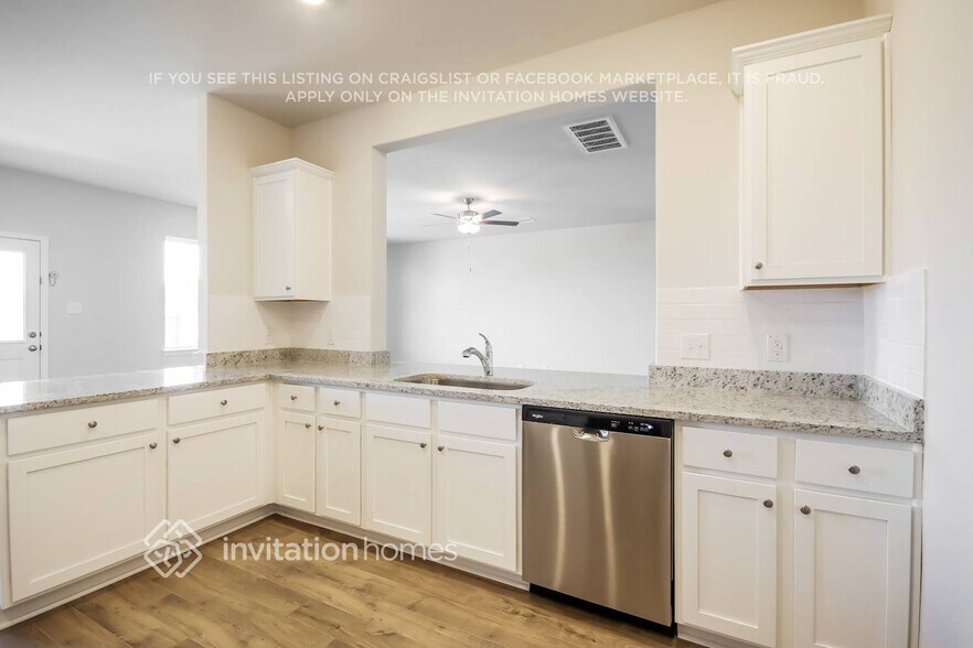 Building Photo - 8215 Burnt Orchid Dr