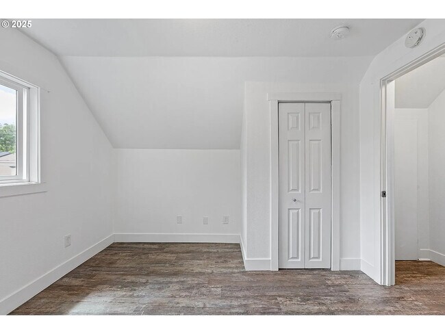 Building Photo - 1472 Wilson Ct