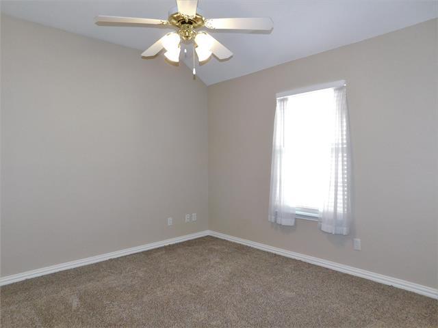 Building Photo - 516 Chateau Ct