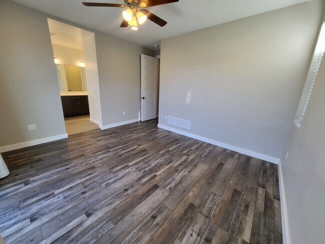 Building Photo - 1513 Zephyr Way