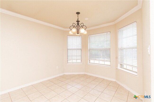 Building Photo - 305 Hedy Dr