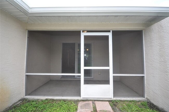 Building Photo - 69 Rose Dr