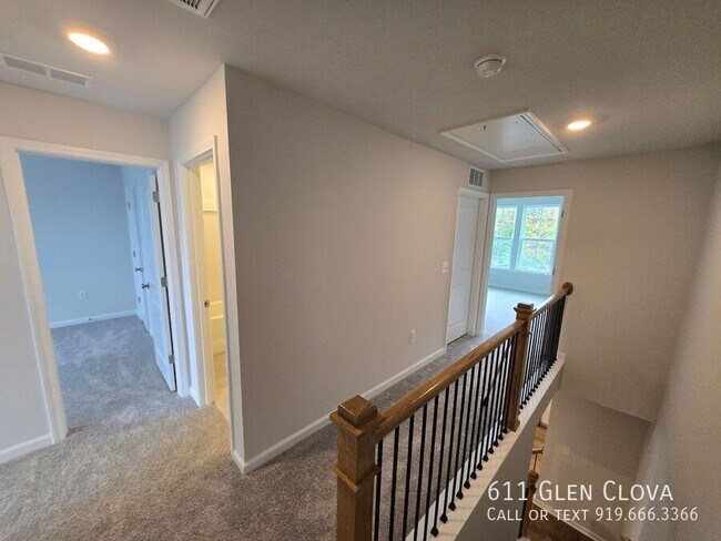 Building Photo - 611 Glen Clova Dr
