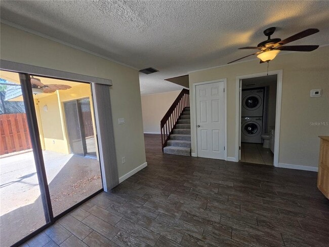 Building Photo - 3824 Saxon Dr