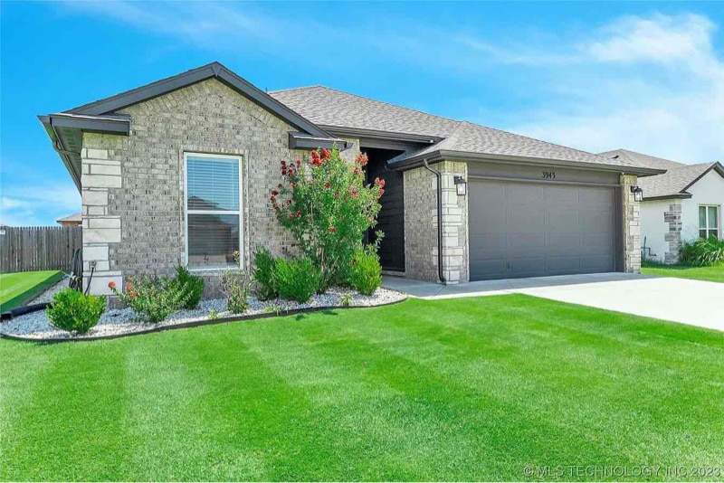 Building Photo - 3943 S 149th E Ave