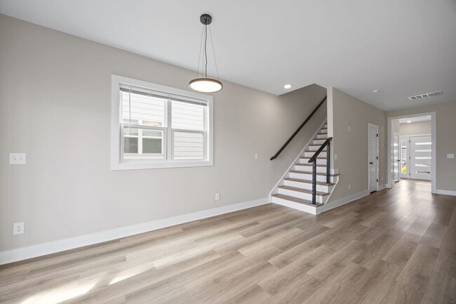 Building Photo - Stylish & Spacious Home in Prime Durham Location – Modern Living with Comfort & Convenience
