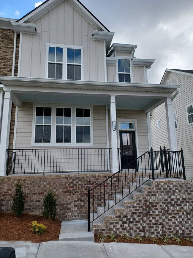 Primary Photo - 1748 Park Terrace Ln