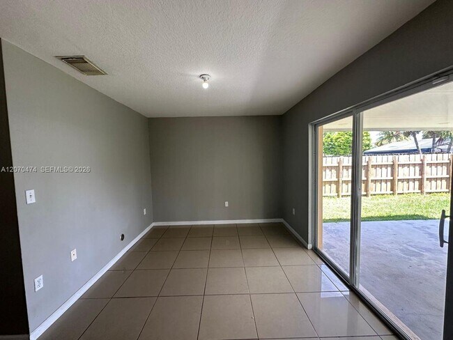 Building Photo - 14152 SW 288th Terrace