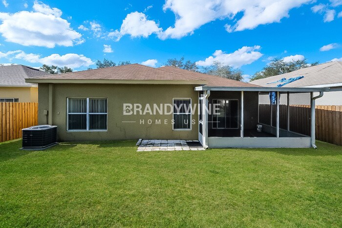 Building Photo - 747 Star Pointe Dr