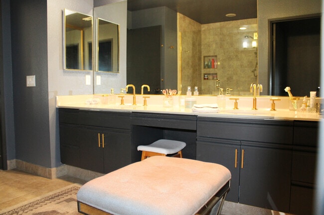 Building Photo - 55646 Riviera