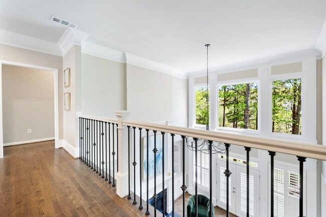 Building Photo - 7015 Blackthorn Ln