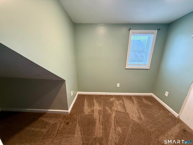 Building Photo - 42 Wells Ave