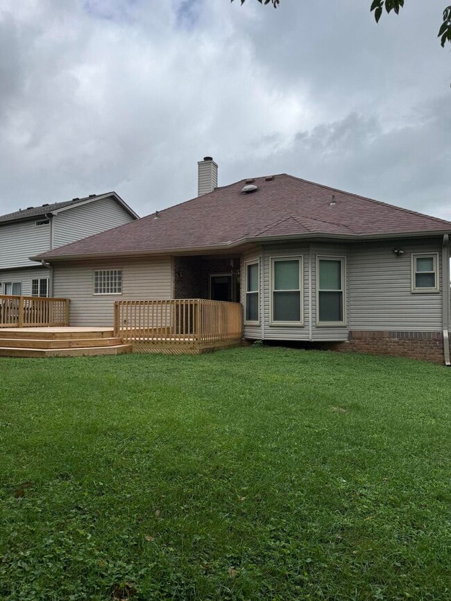 Building Photo - 3652 Fair Ridge Dr