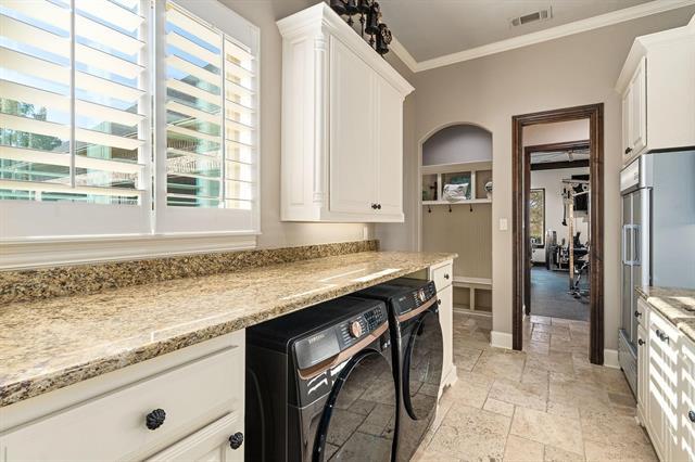 Building Photo - 3505 Chimney Rock Dr