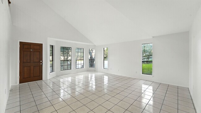 Building Photo - 21210 Malibu Colony