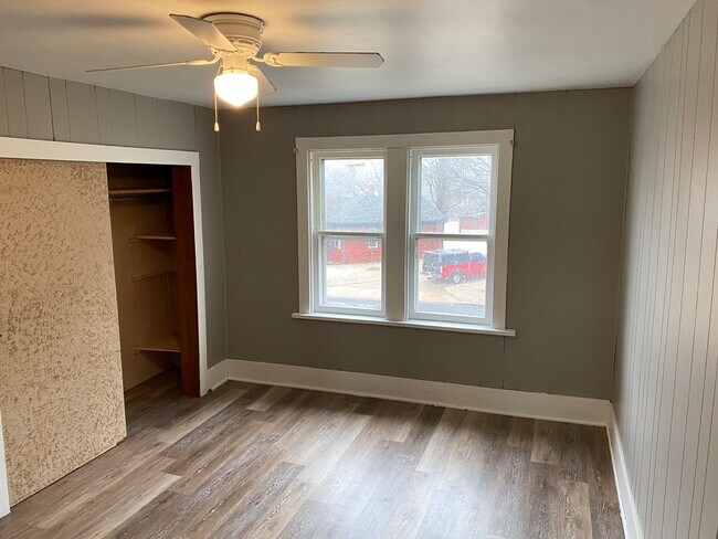 Building Photo - 3 Bedroom home in Rothschild!