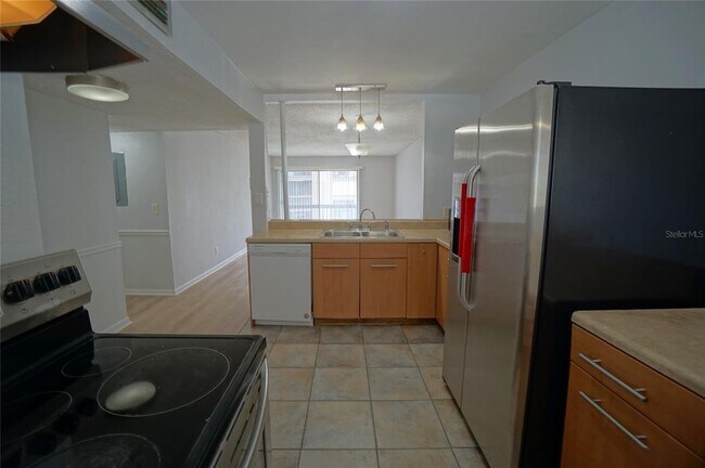 Building Photo - 6338 Newtown Cir