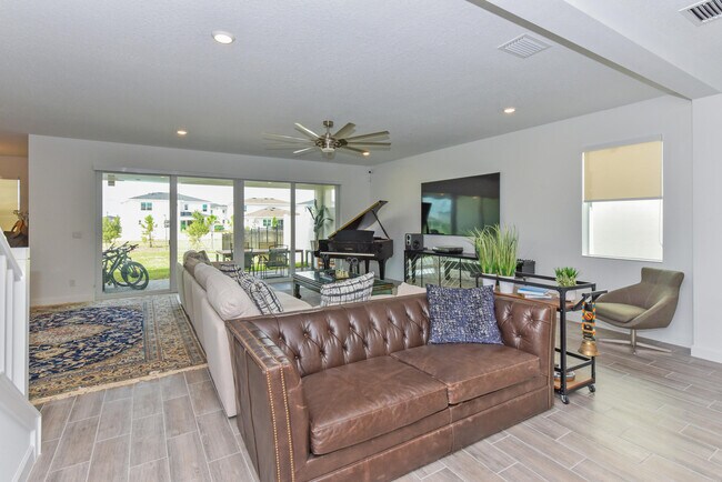 Building Photo - 1525 Stockbridge St