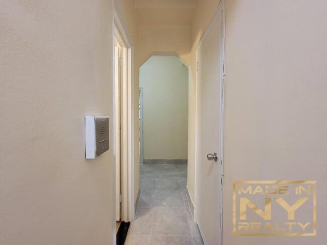 Building Photo - 0 bedroom in REGO PARK NY 11374