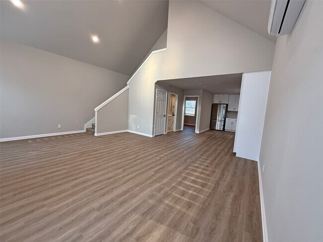 Building Photo - 91 Willow Oak Ln