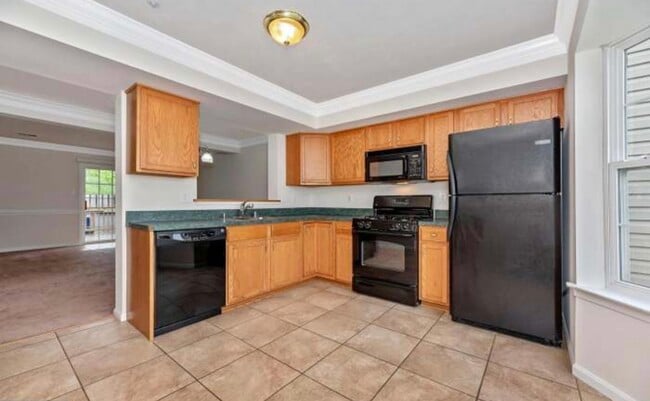 Building Photo - 5670 Joseph Ct