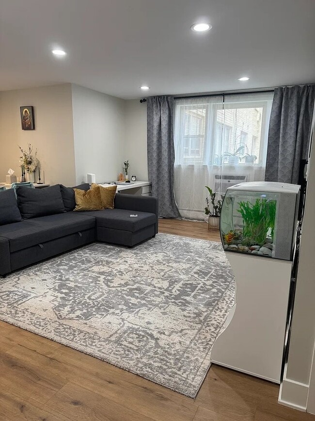 Building Photo - 7840 W North Ave