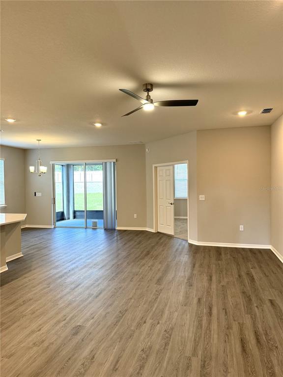 Building Photo - 1008 Aruba Ave