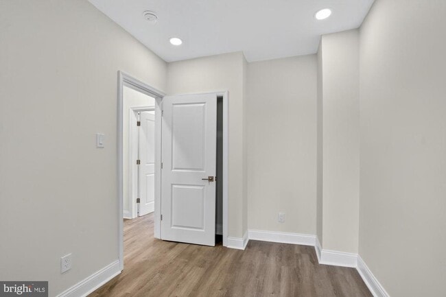 Building Photo - 2447 Turner St