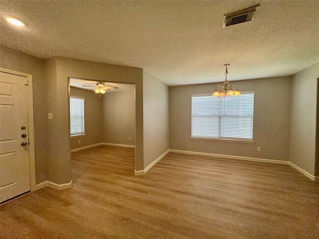 Building Photo - 18714 Desert Marigold Dr