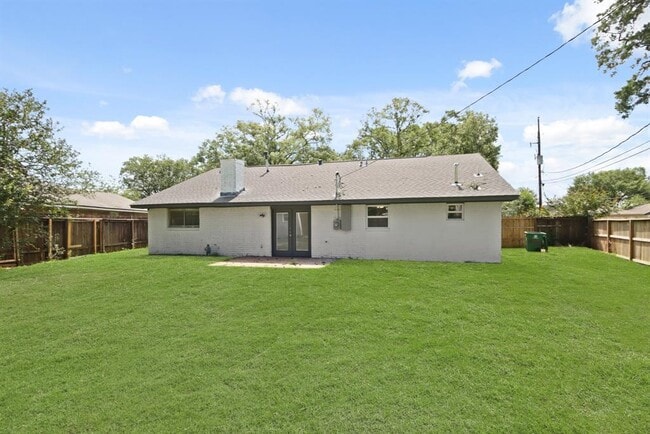 Building Photo - 24607 Green Moss Dr