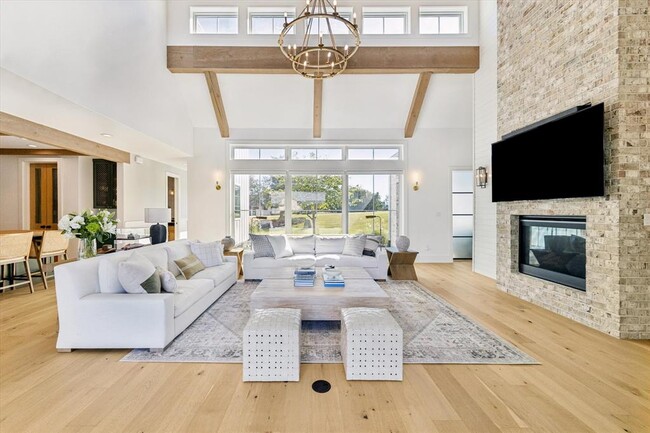 Building Photo - 5000 Creek Meadow