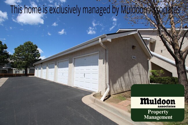 Building Photo - Strawberry Field gated community condo wit...