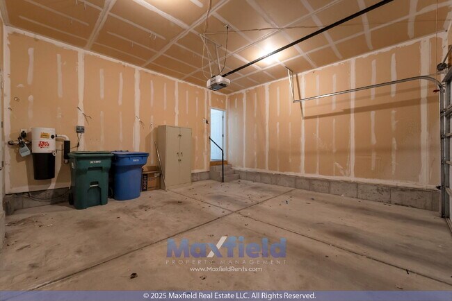Building Photo - SHORT TERM LEASE AVAIL - 6BD 4BTH 2GAR - Home in Lehi - 6 Month Lease available