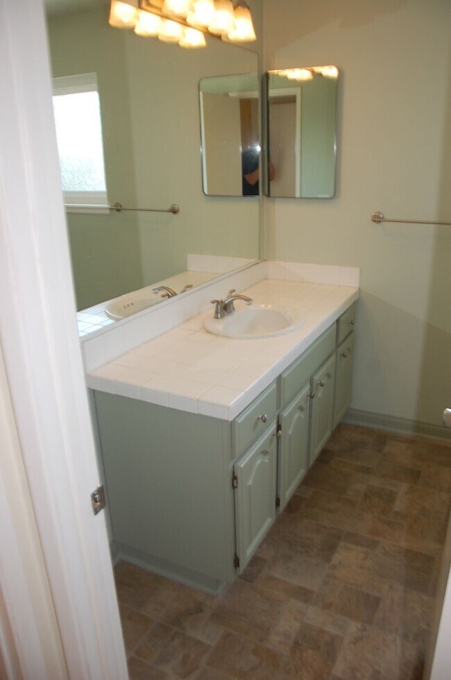 Building Photo - Large Home Near Magnolia Shopping Center