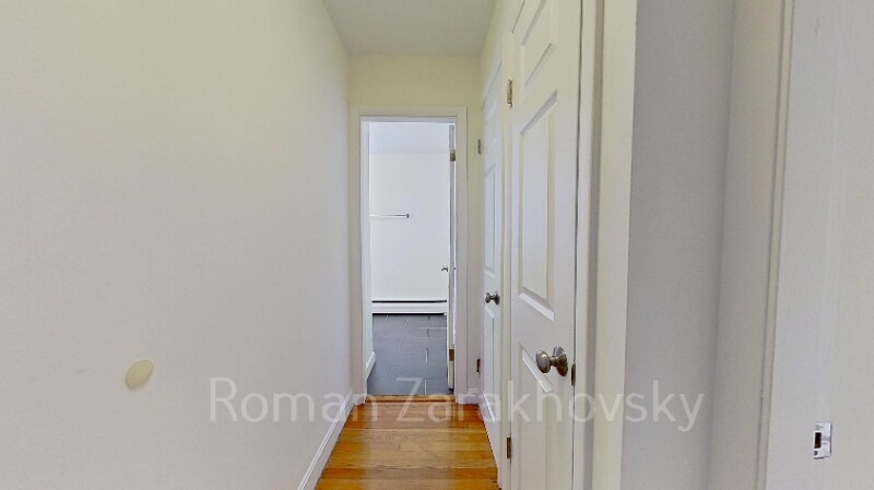 Building Photo - 14 Marion St