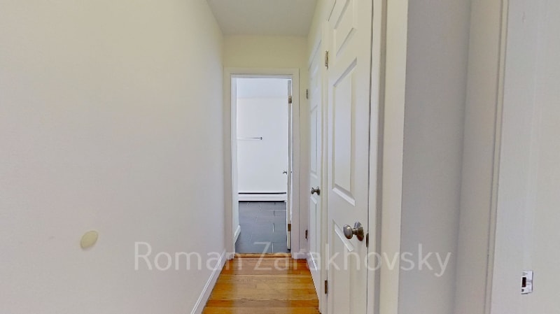 Building Photo - 14 Marion St