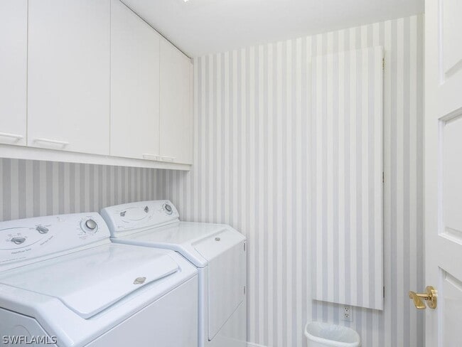 Building Photo - 3971 Gulf Shore Blvd N