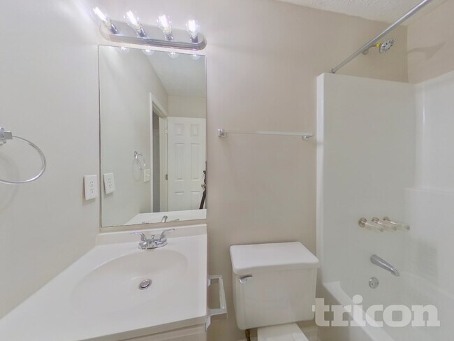 Building Photo - 114 Scarborough Ct