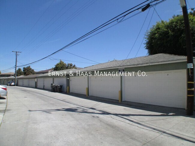 Building Photo - 4531 N Banner Dr