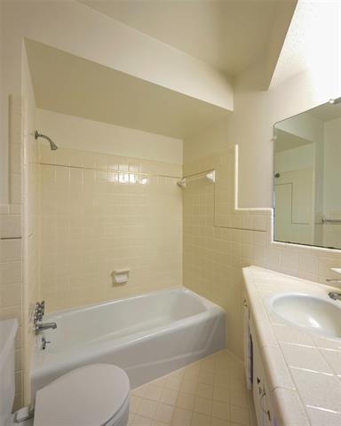 Building Photo - 5395 E 14th St