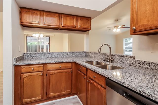 Building Photo - 2905 Forest Creek Dr