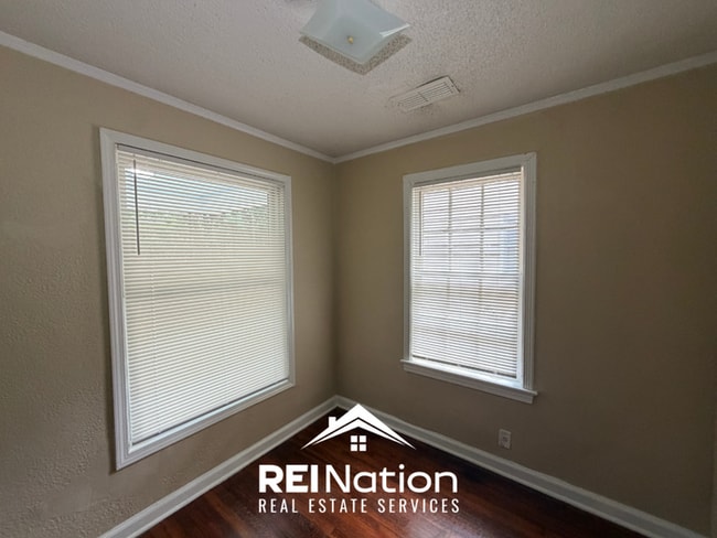 Building Photo - Move-In Ready 3 Bedroom Home on Spottswood - Large Fenced Backyard