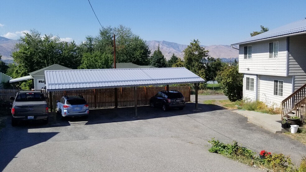 Building Photo - 388 Eastmont Ave