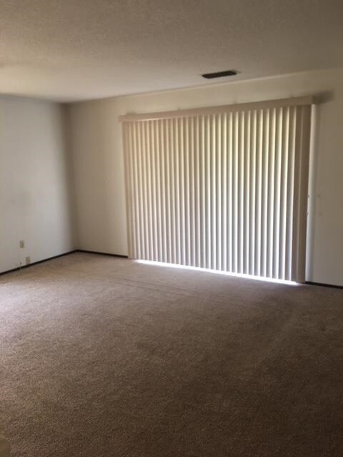 Building Photo - Single family house ready to be called home