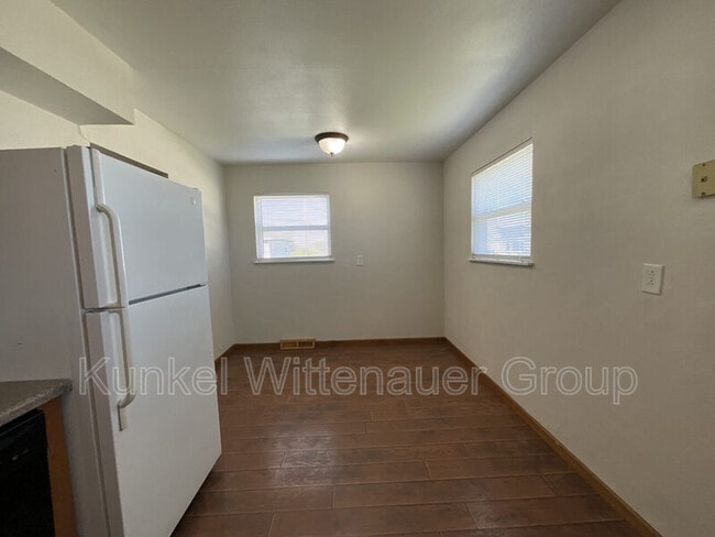 Building Photo - 203 Renee Dr
